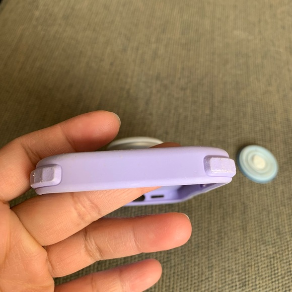 CASETiFY iPhone 14 Pro Case impact Protective Case with 2 pop sockets Purple EUC - Picture 9 of 16